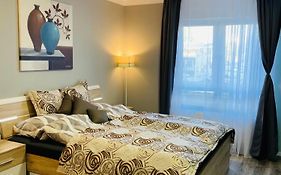 Cozy Apartment Central Location 02